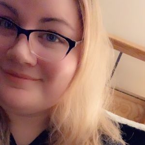 Meet your Posher, Louise